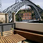 Welcome - Ribeira Negra * Porto