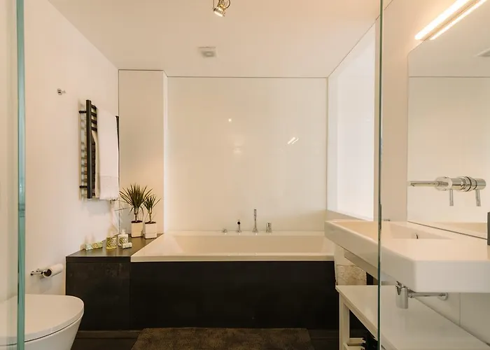 Welcome - Ribeira Negra * Porto